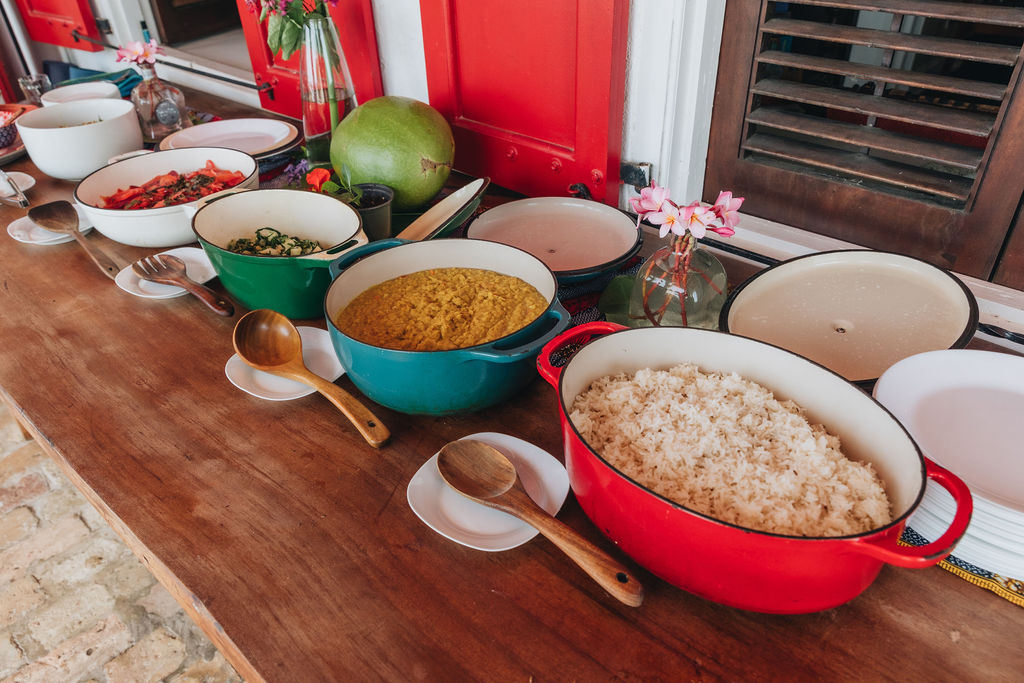 Fresh Ayurvedic meals served family style at the retreat